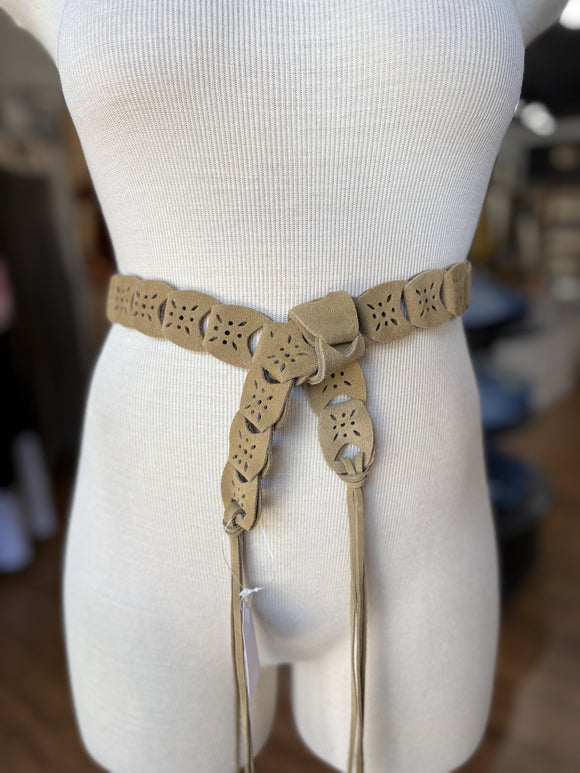 Mostly Amused Suede Link Belt with Fringe ~ Sand