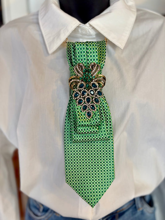 Simply Elegant Necktie Necklace /  Green with Crystal Cluster Brooch