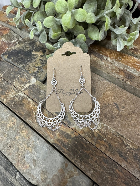 Manhattan Meeting Chain Drop Earrings ~ Silver