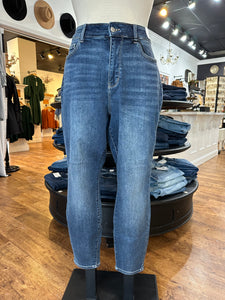 Judy Blue Mid Rise Skinny Jean ~JACKIE