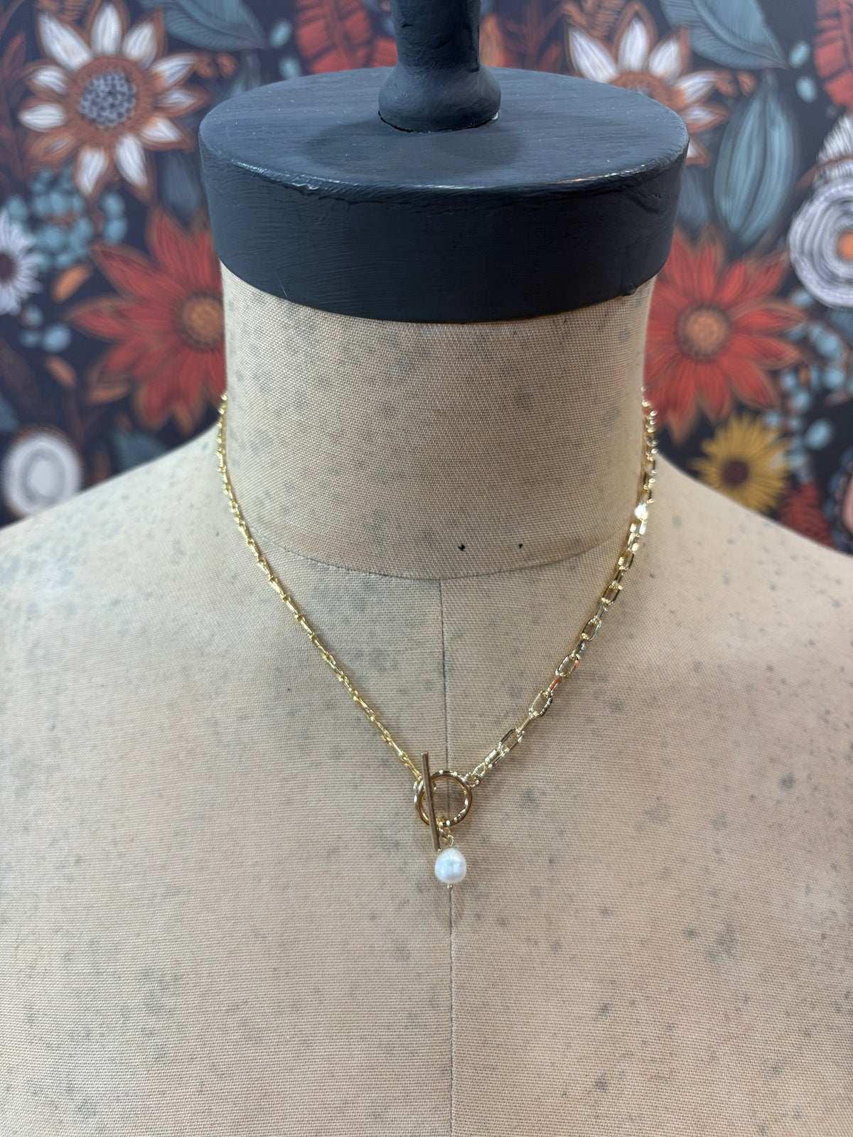 Pearl Me Maybe Necklace